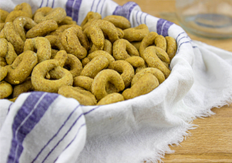 Crunchy Mini Pretzels 
