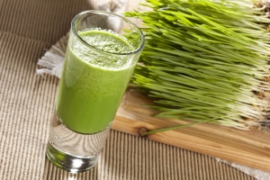 Green Foods: Raw Stalks And Juice Powder